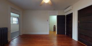 Large 4 Bedroom, 2 Bath House with Hardwood floors, walk in closets and more! Gallery 25