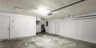 208 SE 17th Street Gallery 32