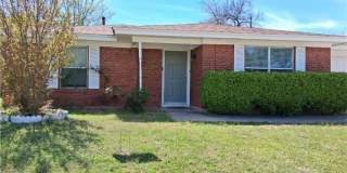 418 Cottonwood Drive Gallery 1