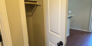 AV16614 Gallery 16