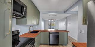 2800 NE 14th St Causeway unit: 110 Gallery 2