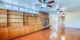 1701 ELM Street Gallery 33