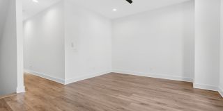 413 Lellyett Street Gallery 30