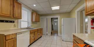 363 E 12th Avenue Gallery 39