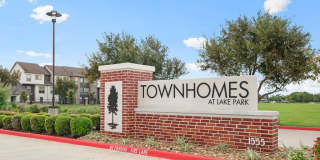 Townhomes at Lake Park Gallery 51