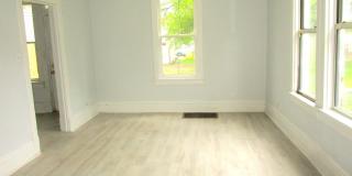 1613 West Kettelle Street Gallery 6
