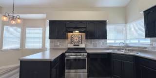East El Paso Split Tri-Level 3 bed/2 bath Refrig A/C with bonus loft! Gallery 12