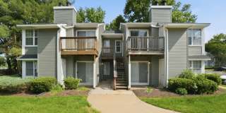 NICELY UPDATED 1 BEDROOM 1 BATHROOM CONDO IN EXCELLENT LOCATION!! Gallery 1