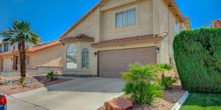 Furnished 4 bedroom home in the Lakes! Gallery 4