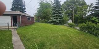 Beautiful and spacious 5 Bedroom 1.5 Bath House in Lansing, IL MUST SEE Gallery 6
