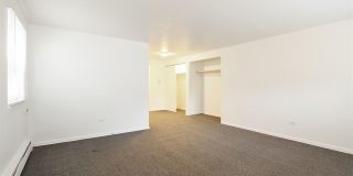 6743 Oglesby Gallery 5