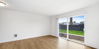 Driftwood Gallery 28