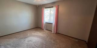2 Bed/1.5 Bath Townhome in Iowa City! Gallery 18