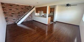 Updated 2 Bed / 1 Bath Condo in Lakeside Gallery 1
