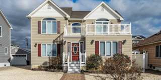 21 Magee Avenue Gallery 1