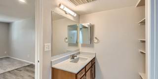 Rise Midtown Apartments Gallery 42