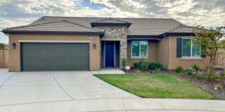 Beautiful 3 Bedroom 2 Bathroom in NW Visalia! Gallery 1