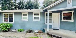 Historic Fort Ward Townhome on Bainbridge Island Gallery 1