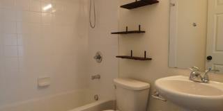 5472 Danube St Gallery 17