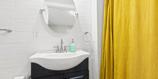 Modern Townhome in the Heart of Franklinton Gallery 16