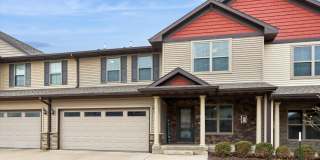 $2,000 | 3 Bedroom, 2.5 Bathroom Town Home | Pets Allowed | Available for August 1st Move-In! Gallery 1