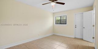 7604 SW 10th Ct Gallery 13
