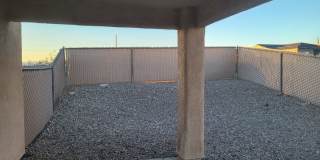 Available August!! Unfurnished Long Term Gallery 24