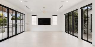 885 NE 76th St Gallery 15
