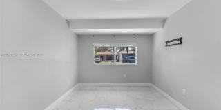 2340 SW 15th St Gallery 14