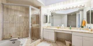 21205 YACHT CLUB DR Gallery 24