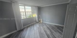 825 Brickell Bay Dr Gallery 1