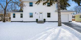 Updated 4BR Home in Blaine | Finished Basement | Large Yard Gallery 1