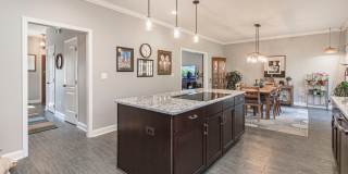 Spacious Home with Hot Tub, Fenced Yard and Solar Power Gallery 20