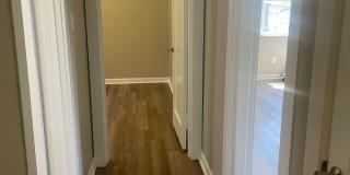 Knoxville 37920 - Very nice updated 2 bedroom home in South Knoxville for rent. - Contact Lisa Vineyard and Shannon Russell (865) 216-9334 Gallery 15