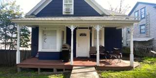 Pet Friendly |Stylish 3 Bedroom | 2 Bath Duplex in The Dalles – Great Location & Modern Comforts Gallery 1