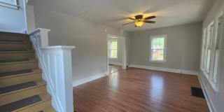 Kent 3 bedroom 1 bath Single Family Home Gallery 8