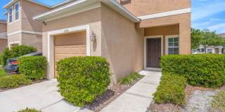 3 Bedroom 2 Bathroom Townhouse Gallery 1