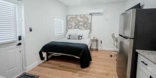 207 W Giddens Ave Gallery 16