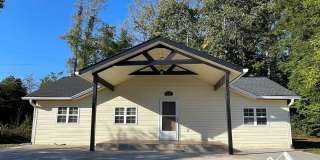 NEWLY RENOVATED 3 BED/2 BATH HOME Gallery 1