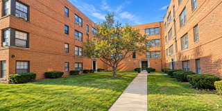5252 N Campbell Gallery 1