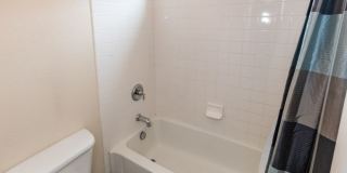 Downtown 3 Bedroom Townhome with 2 Car Garage Gallery 58