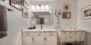 308 St Louis unit: 107 Gallery 15