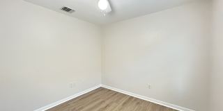 10527 HUNTERS POND Gallery 26
