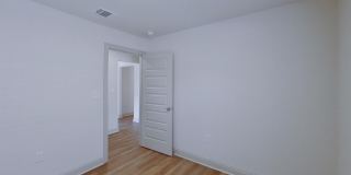 17611 Carlisle Ave Gallery 7