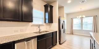 5000-5002 Villas Drive Gallery 12