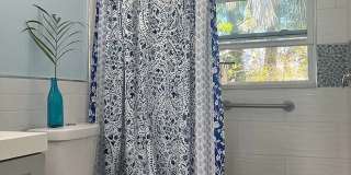 Beachside Furnished Home with Utilities Included – 1bed | 1bath Gallery 16