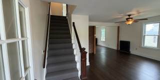 131 Eastern Drive Gallery 12