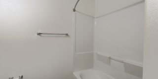 Rarely Available !  Beautiful 3-Bedroom Corner Unit – Pet Friendly & Spacious! Gallery 21