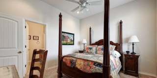 410 North Oliver Avenue Gallery 6