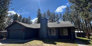 Modern and Remodeled SF Home in Southwest Bend on .8 Acres Gallery 1